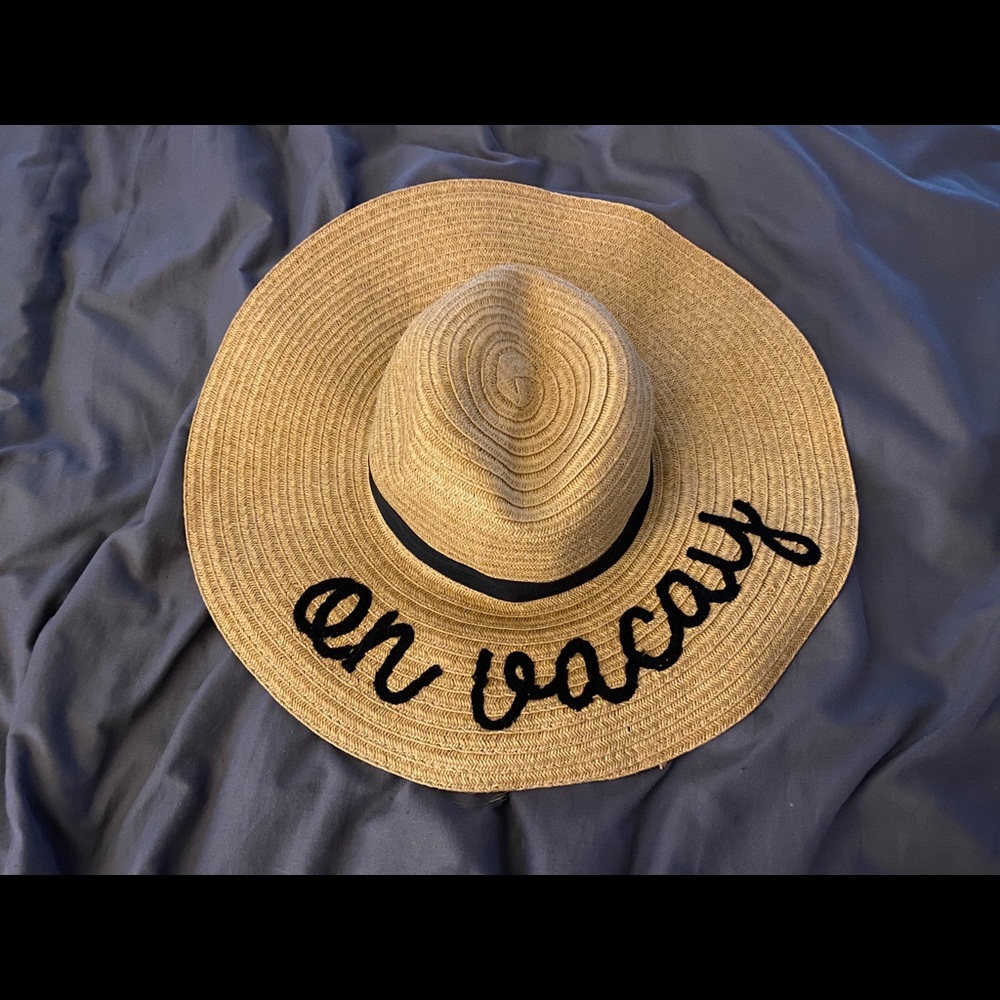“On Vacay” summer hat